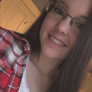 Meet your Posher, Cassie